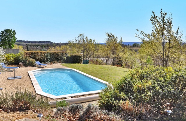 Acogedora casa en La Tour D Aigues