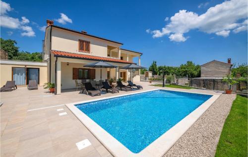 Cozy Home In Labin With Wifi