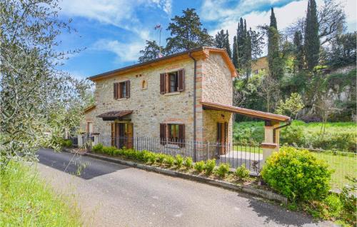 Cozy Home In Monte San Savino With Wifi
