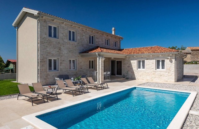 Villa Leon