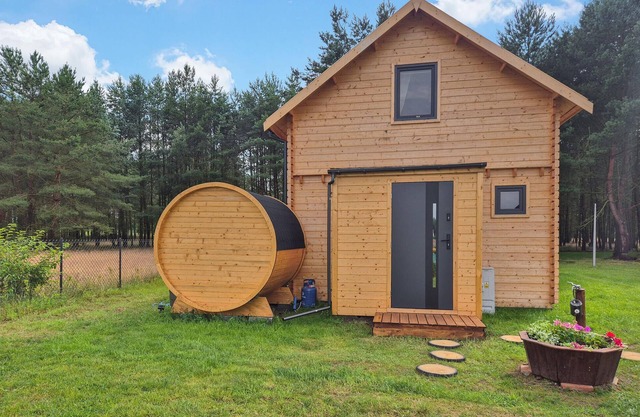 Acogedora casa en Nowe Warpno con sauna