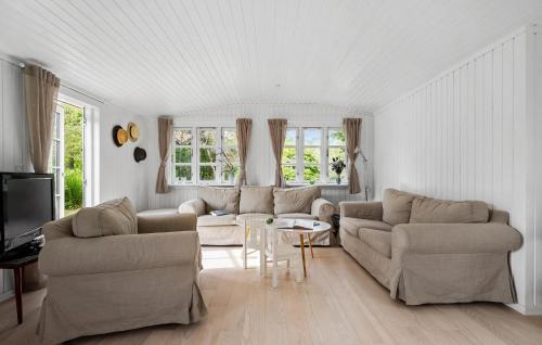 Cozy Home In Nykøbing Sj With Wifi