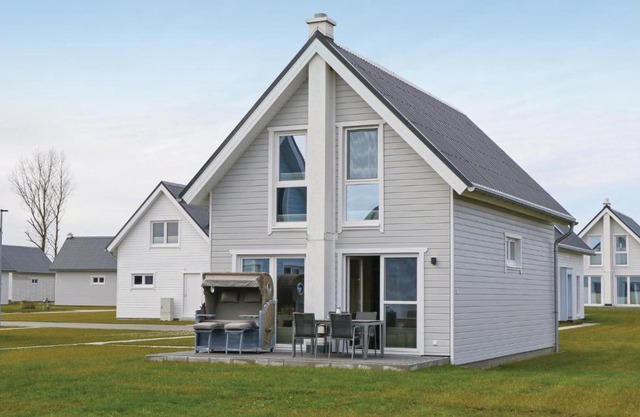 Cozy Home In Ostseeresort Olpenitz With Sauna