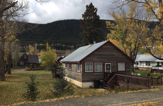 Acogedora casa en el corazón de Crested Butte, a pasos de todo lo que CB tiene para ofrecer.