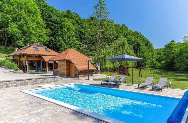 Acogedora casa en Vitesinec con sauna