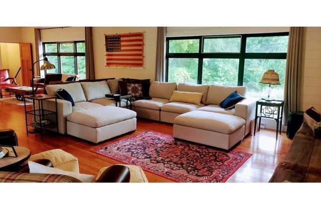 Cozy Home nestled in the heart of Leelanau County