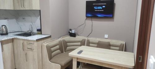 Cozy Home tako