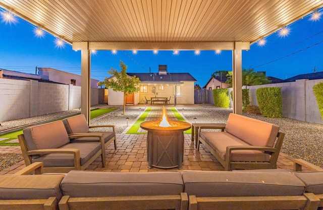 Cozy Home w/ Bocce Ball, Fire pit & Pet Friendly