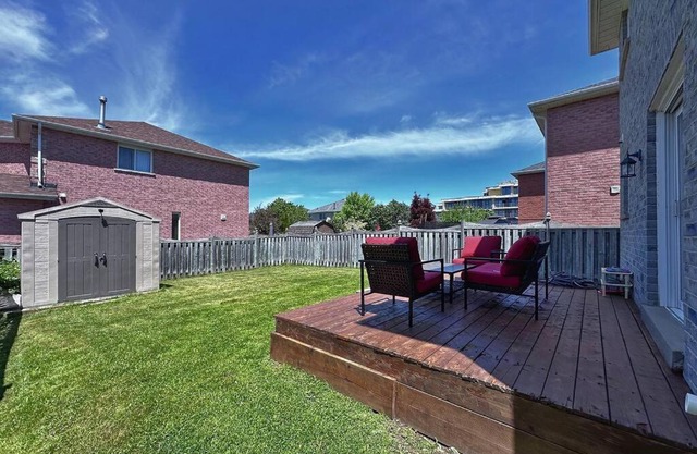 Cozy house at south end Barrie