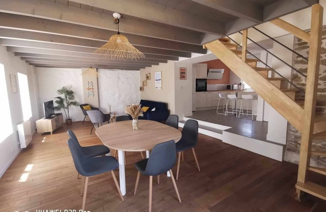 Cozy house for 4 people about 500m from the sea