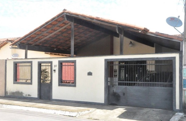 Acogedora casa de temporada en Vila Velha- ES
