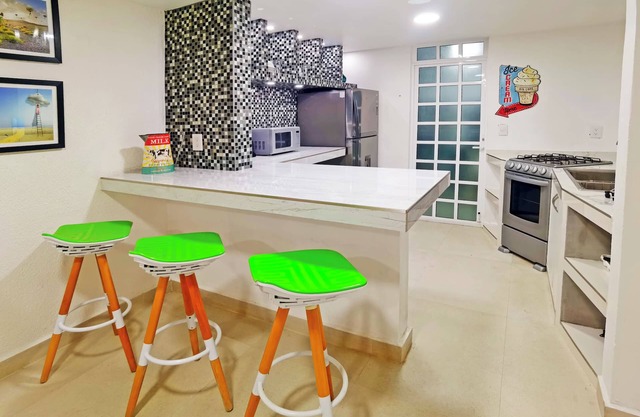 Hermosa casa recién remodelada cerca de la playa.