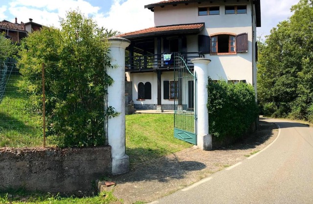 Cozy house near Asei with garden and terrace