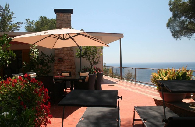 Acogedora casa con fantásticas vistas al mar desde todas las habitaciones, wifi gratis