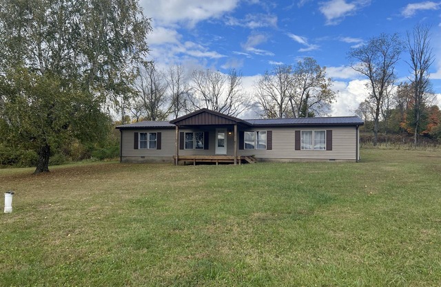 Cozy hunting home located near acres of public hunting land.