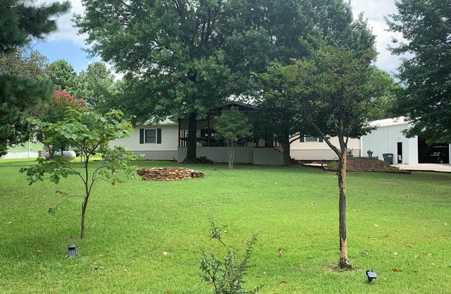 Cozy Lake Eufaula Getaway
