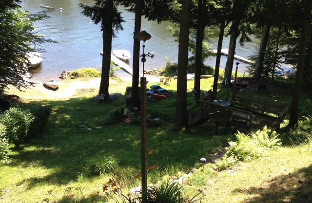Cozy Cottage Lake Front Adirondack en un gran precio