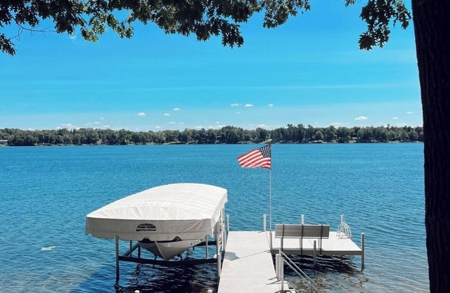 Cosy Lake House, Cabin, Serpent Lake, Sleeps 8-14, Cuyuna Trail, Lake / In town