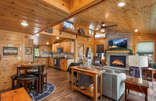 Cozy Lakefront Cabin with Modern Comforts & Scenic Views