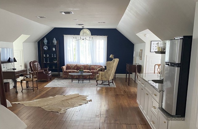 Cozy loft in the heart of downtown Covington.