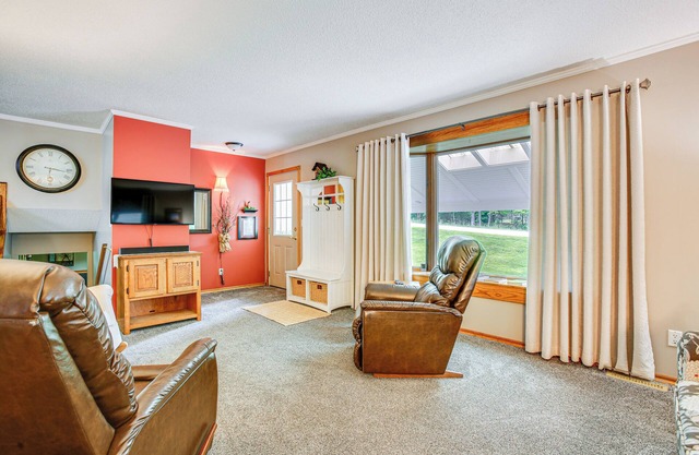 Cozy Michigan Retreat Near Sleeping Bear Dunes!
