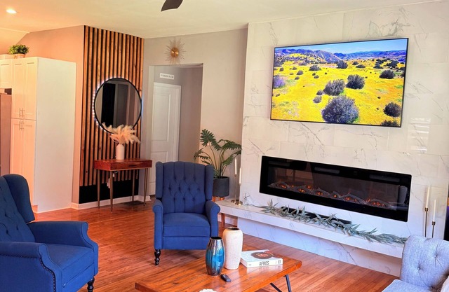 Cozy Mid Century Modern Home w/ EV Charger