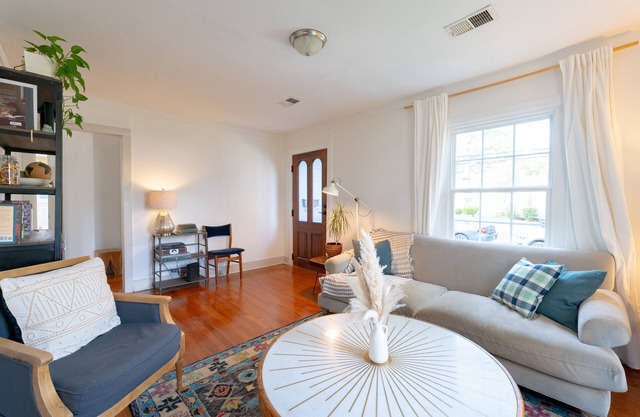 Cozy Midtown cottage, 2.5 miles from Masters