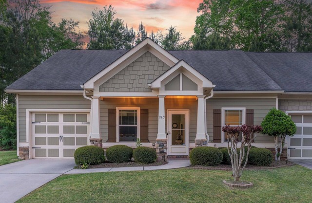 Cozy Milly Cottage near Lake Sinclair!