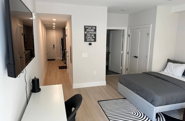 Cozy Modern Studio Apartment