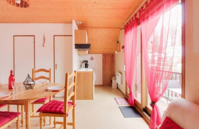 Acogedor chalet de montaña con jardín privado, se aceptan mascotas, en Cauterets