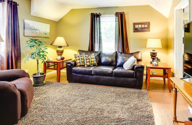 Cozy Muskegon Vacation Rental Near Lake Access