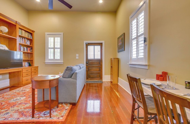 Cozy New Orleans Getaway Near Magazine Street!