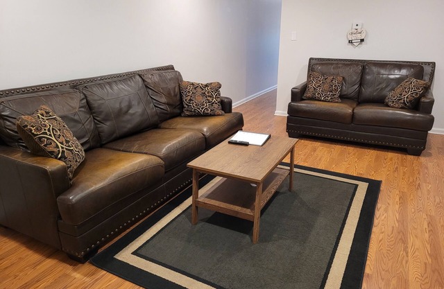 Cozy Newly Remodeled Duplex