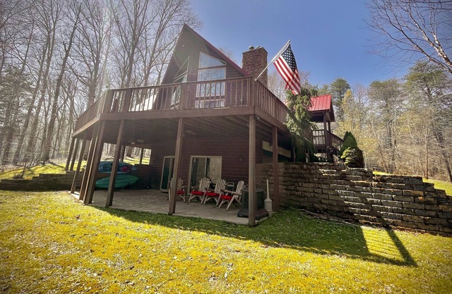 Cozy Nolin Lakefront Retreat at Mammoth Cave