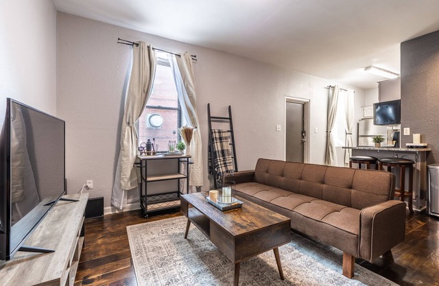 ⁂ Cozy Nook off Carson - Free Parking & Private Entry ⁂