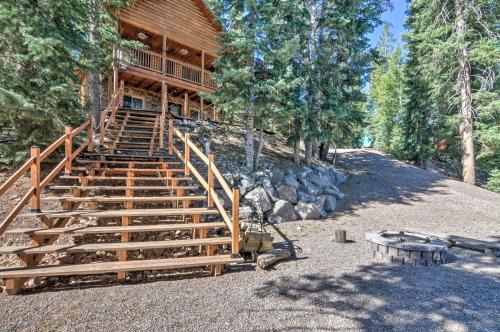 Cozy Noras Hideaway - Charming, Quiet Log Cabin