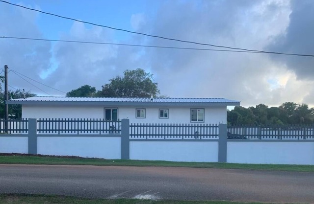 Cozy one bedroom home! Great value and convenient location