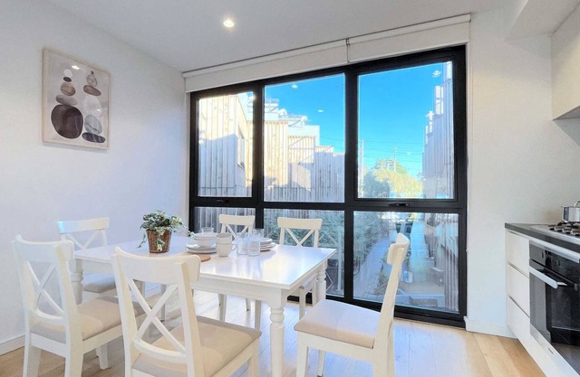 Cozy Parkville 4-level TH*FreeParking*Netflix