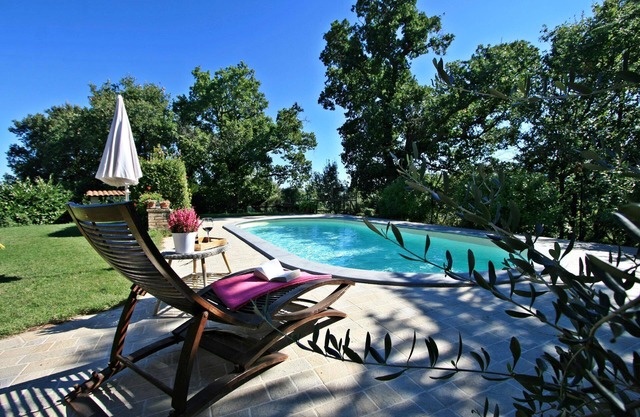 Acogedora casa de campo con piscina privada que admite mascotas en Toscana