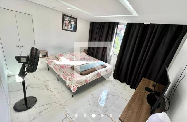 Super cozy house. Just 15 minutes away from Cristo Rei Cathedral
