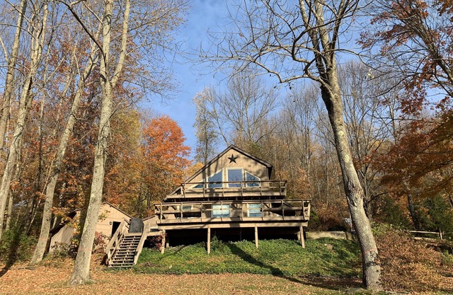 Acogedora casa de campo en el bosque en Ellicottville