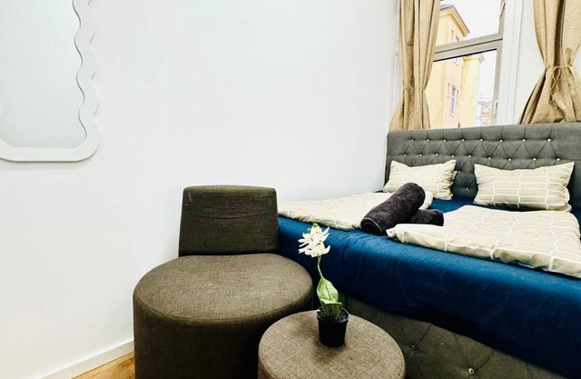 Cozy Private Room 12Min Walk to Augarten