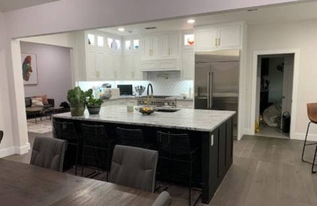 Cozy Private Room with Private Ensuite Bath in Carrollton
