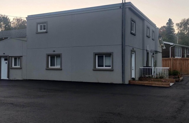 Cozy, Private, Walk-out Rental Unit by the Bay