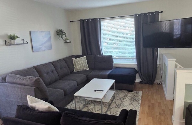 Cozy, quiet 4 bedroom home. Perfect for families and work crews!