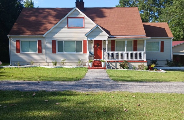 Cozy Ranch home with many activities and places to visit