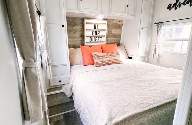 Cozy Renovated RV near Zion and St. George