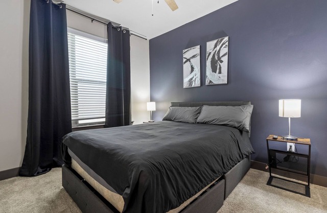 Cozy Retreat Close to Capitol & LBJ Library - WiFi