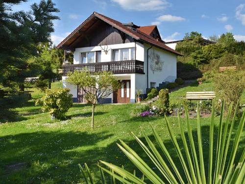 Cozy Retreat near Rennsteig