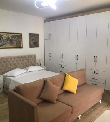 Cozy Riverside Apartment